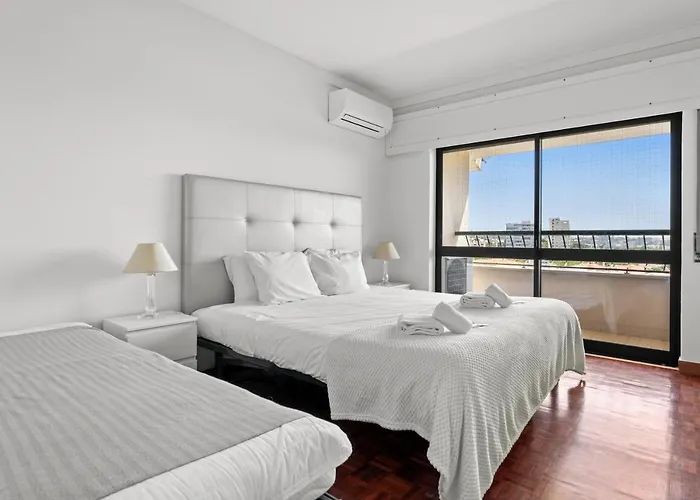 Terrace Apartment *